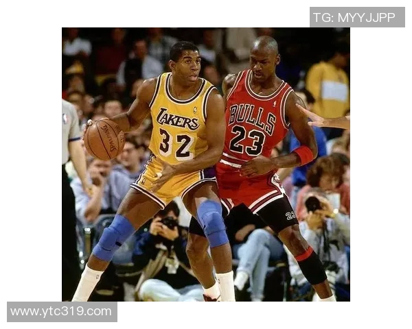 深圳篮球队的灵活战术与团队协作分析探讨